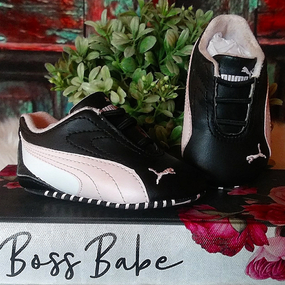 Baby girls Puma sneakers
